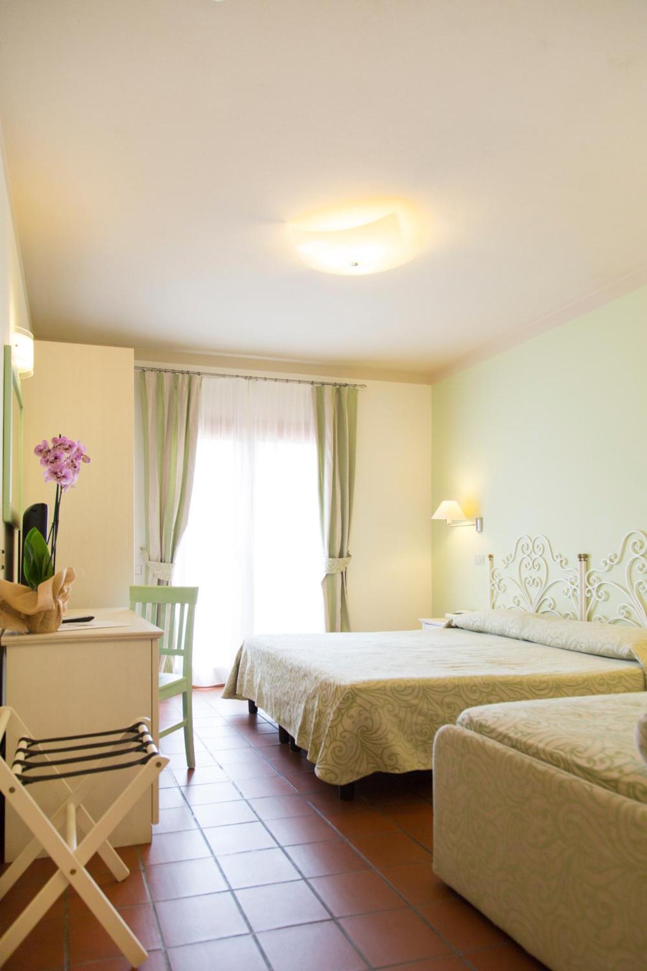 Blu Laconia Village Cannigione