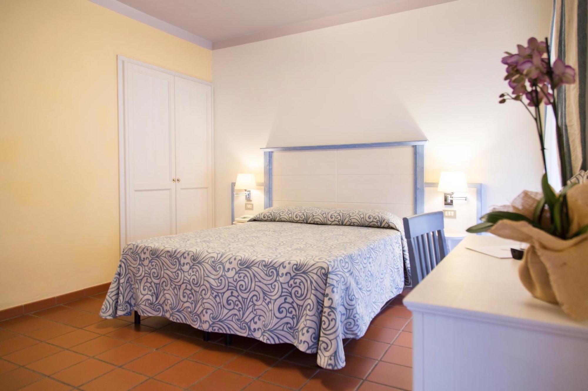 Blu Laconia Village Hotel
