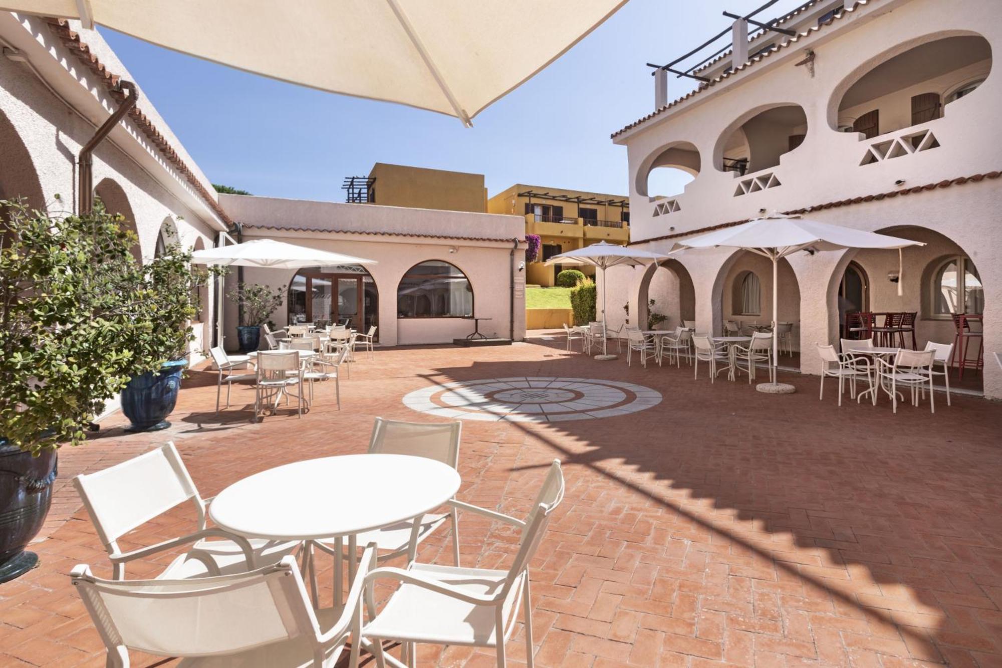 Hotel Blu Laconia Village