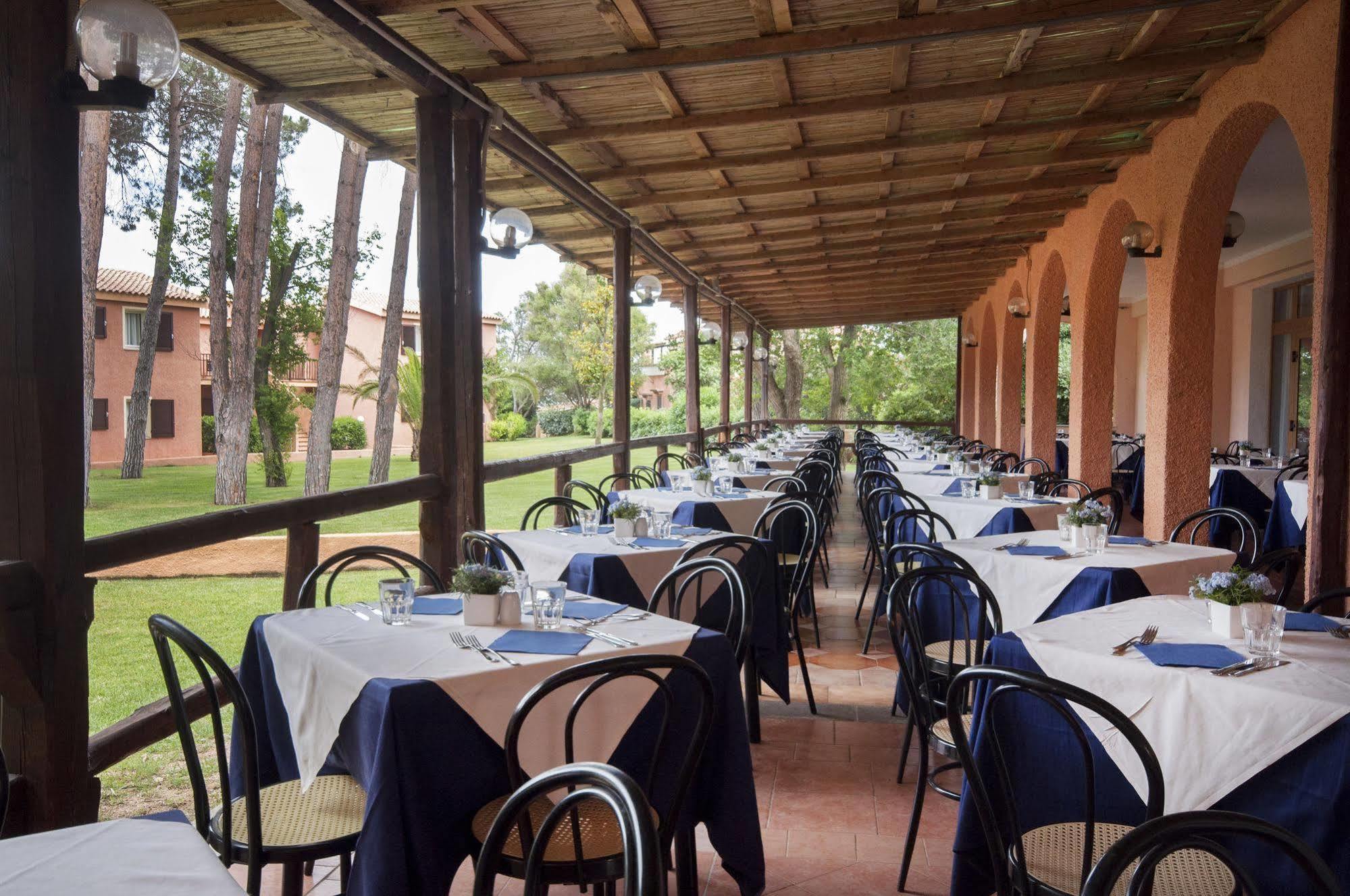 Hotel Blu Laconia Village 4*