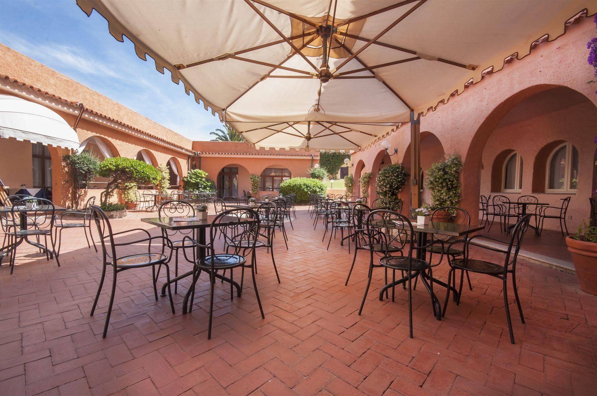 Blu Laconia Village Hotel